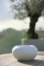 Lade das Bild in den Galerie-Viewer, Fire Bowl - Moderne Steinfeuerschale als Tischfeuer mit Bioethanolbefeuerung