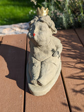 Lade das Bild in den Galerie-Viewer, Zuckersüße Ballerina in vier möglichen Varianten - HANDMADE aus Steinguss, naturton (frostfest bis -30 Grad)