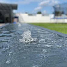 Lade das Bild in den Galerie-Viewer, 4er-Sprudelbrunnen: Wassertisch inkl. Sprudeldüsen, Oase/Pontec-Pumpe und LED-Beleuchtung aus Aluminium farbig pulverbeschichtet