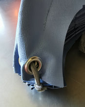 Lade das Bild in den Galerie-Viewer, Barlooon Gartenlampion Taubenblaugrau Detailbild Alrabi Geseke