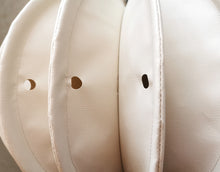 Lade das Bild in den Galerie-Viewer, Barloon Cremefarbener Lampion Regenabflußlöcher Alrabi