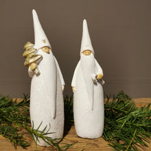 Lade das Bild in den Galerie-Viewer, Feiner glitzernder Weihnachtsmann mit kleinem Herz, schneeweiß mit goldenen Akzenten in zwei Ausführungen