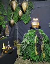 Lade das Bild in den Galerie-Viewer, Edle und außergewöhnliche sehr große Glaszapfen in antik silber-gold in zwei Größen