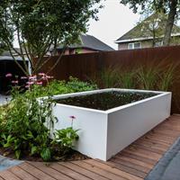 Lade das Bild in den Galerie-Viewer, Wasserwand aus Aluminium farbig pulverbeschichtet in verschiedenen Ausführungen zur Montage an den Wasserbecken