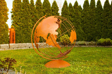 Lade das Bild in den Galerie-Viewer, Edelrost-Weltkugel XXL, drehbar, eine ausgefallene Gartendeko z.B. für Weltenbummler