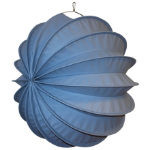 Lade das Bild in den Galerie-Viewer, Outdoorlifestyle Lampion in taubenblaugrau Größe L von Barlooon Alrabi Licht-Freude