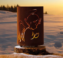 Lade das Bild in den Galerie-Viewer, Edelrost-Säule mit betendem kleinen Schutzengel