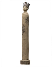 Lade das Bild in den Galerie-Viewer, Beetschlaefer Alwin Gartenstatue mit Krone Alrabi Gartenfigur

