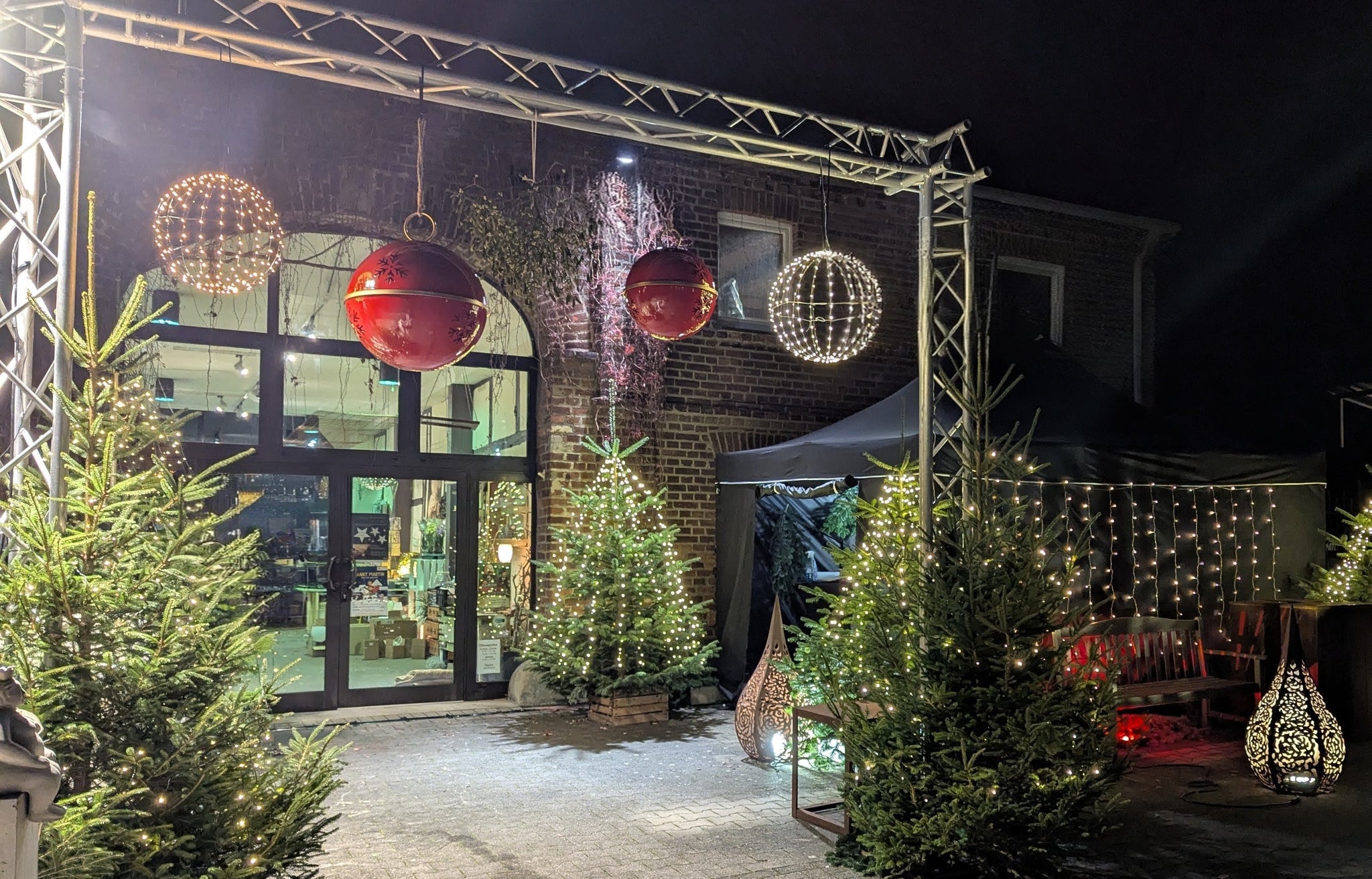 weihnachtsbaum outdoor LED Tannenbaum für Draußen Brita Small Denali 6-Cup