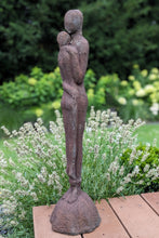 Lade das Bild in den Galerie-Viewer, Edles und modernes Paar - HANDMADE-Statue aus Steinguß mit Patina in Rostoptik (frostfest bis -30 Grad)

