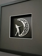 Lade das Bild in den Galerie-Viewer, 3D-Objektbilderrahmen (ca. 35 x 35 cm) mit Motiv &quot;Golferin&quot;
