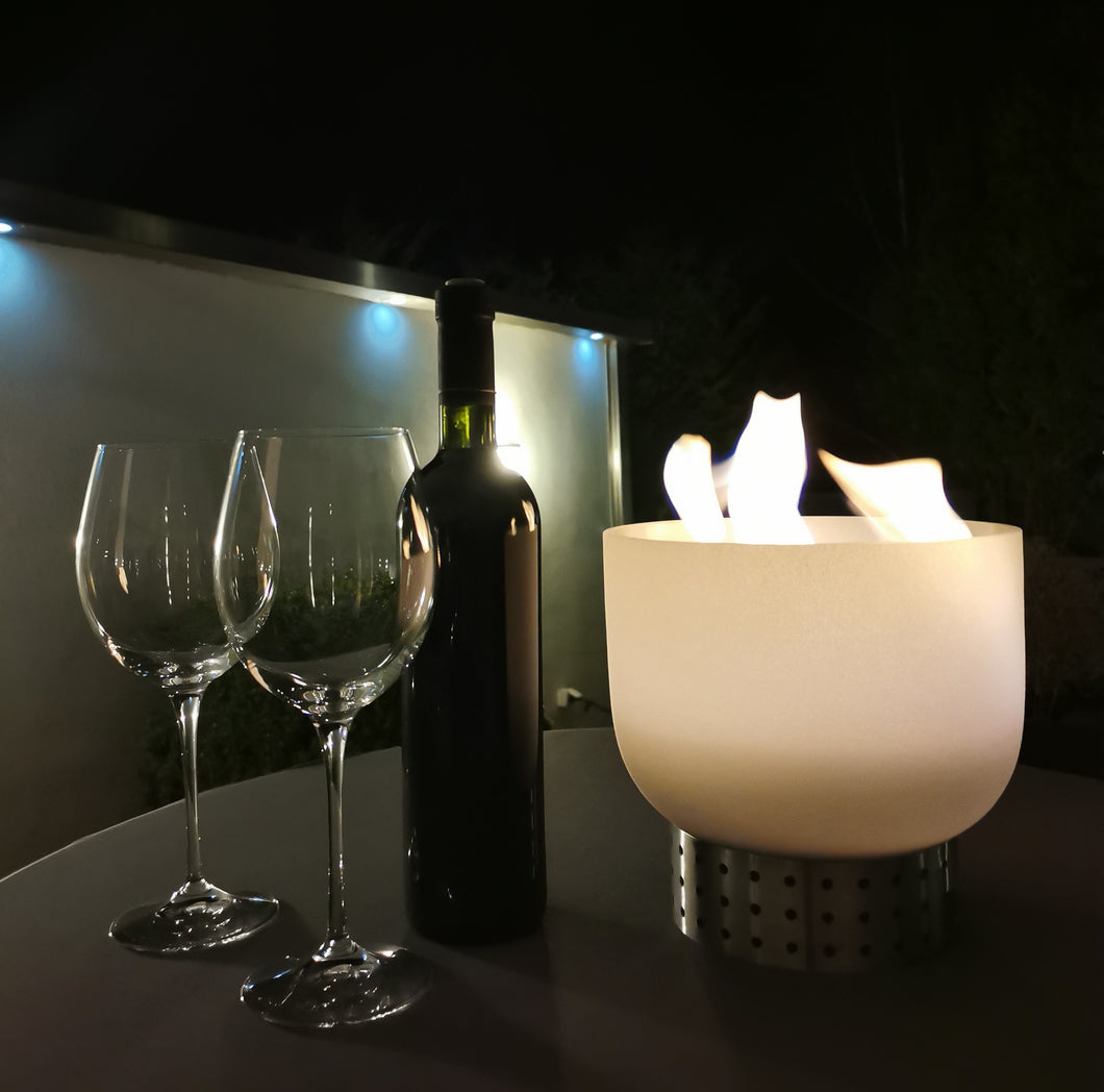 QTable - Quarzglasschale als Tischfeuer - Wärme und Atmosphäre pur mit Bioethanolbefeuerung