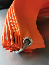 Lade das Bild in den Galerie-Viewer, Barlon Lampion langlebig Detailbild orange Alrabi
