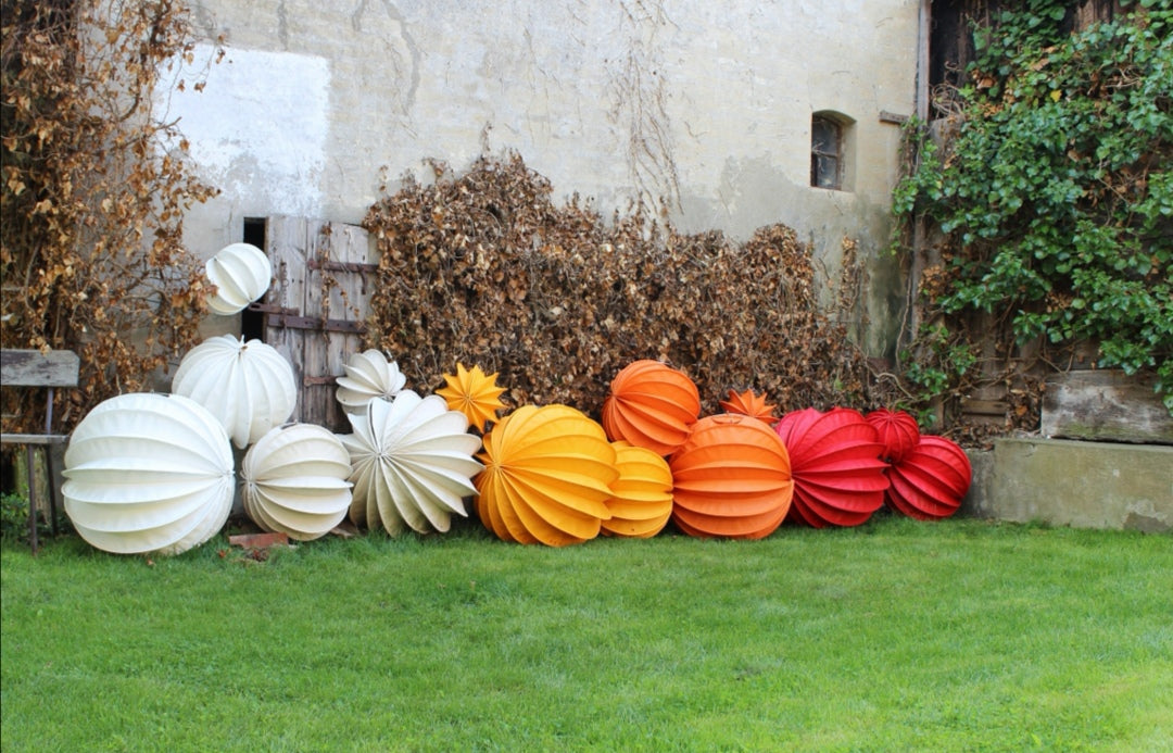 Cremefarbener wetterfester Lampion